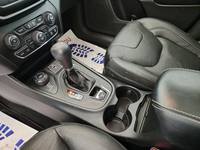 Used 2021 Jeep Cherokee Latitude Lux 80th Anniv w/ Quick Order Package 26U 80TH AWD/4WD image 17