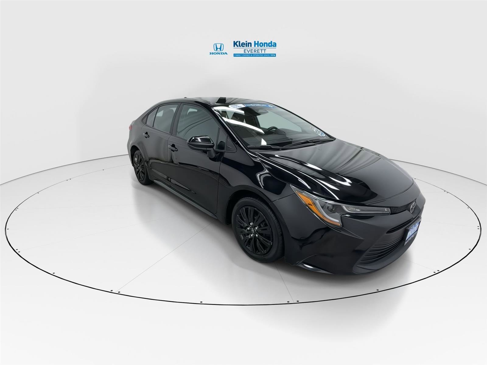 Used 2024 Toyota Corolla LE FWD image 4