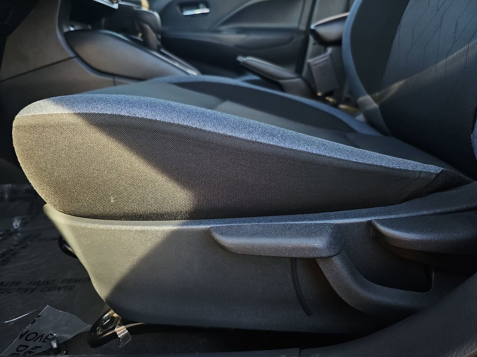 Used 2023 Nissan Versa SV image 28