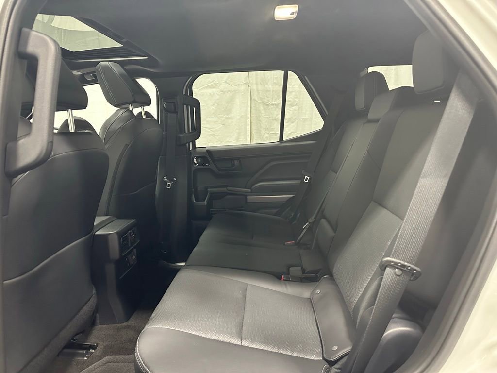 Used 2025 Toyota 4Runner TRD Off-Road Premium image 45