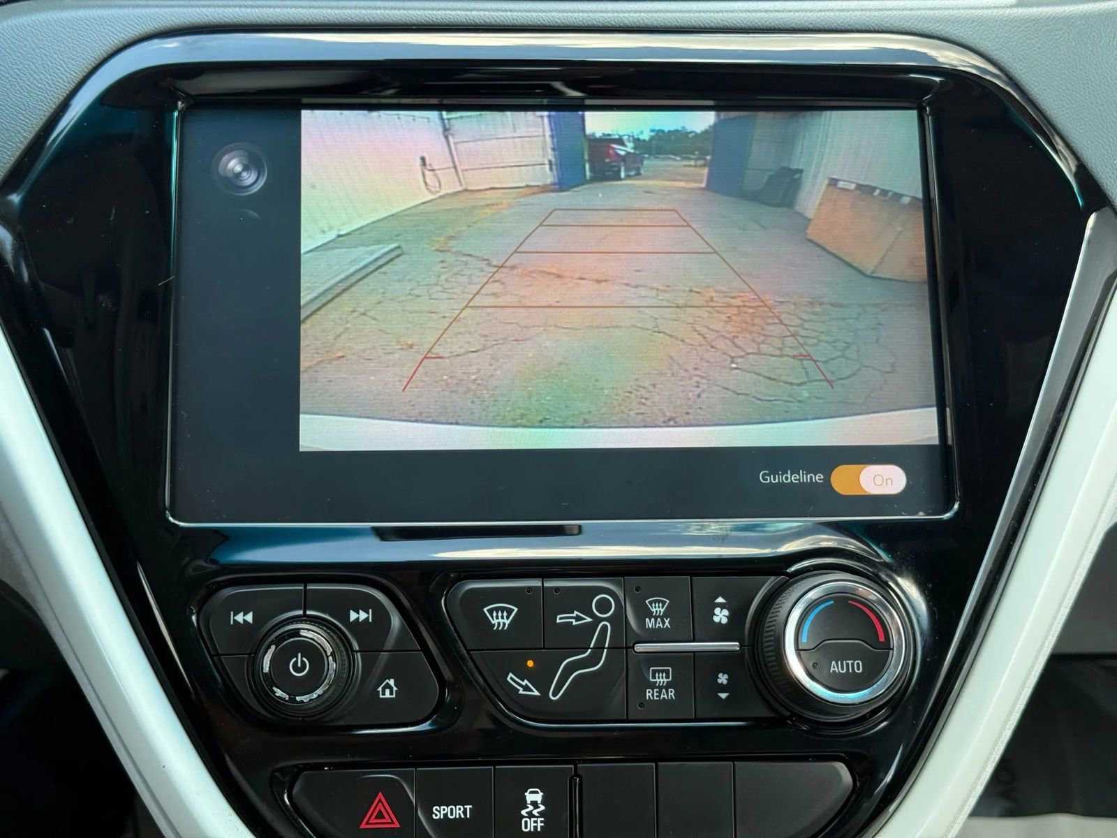 Used 2018 Chevrolet Bolt LT image 29