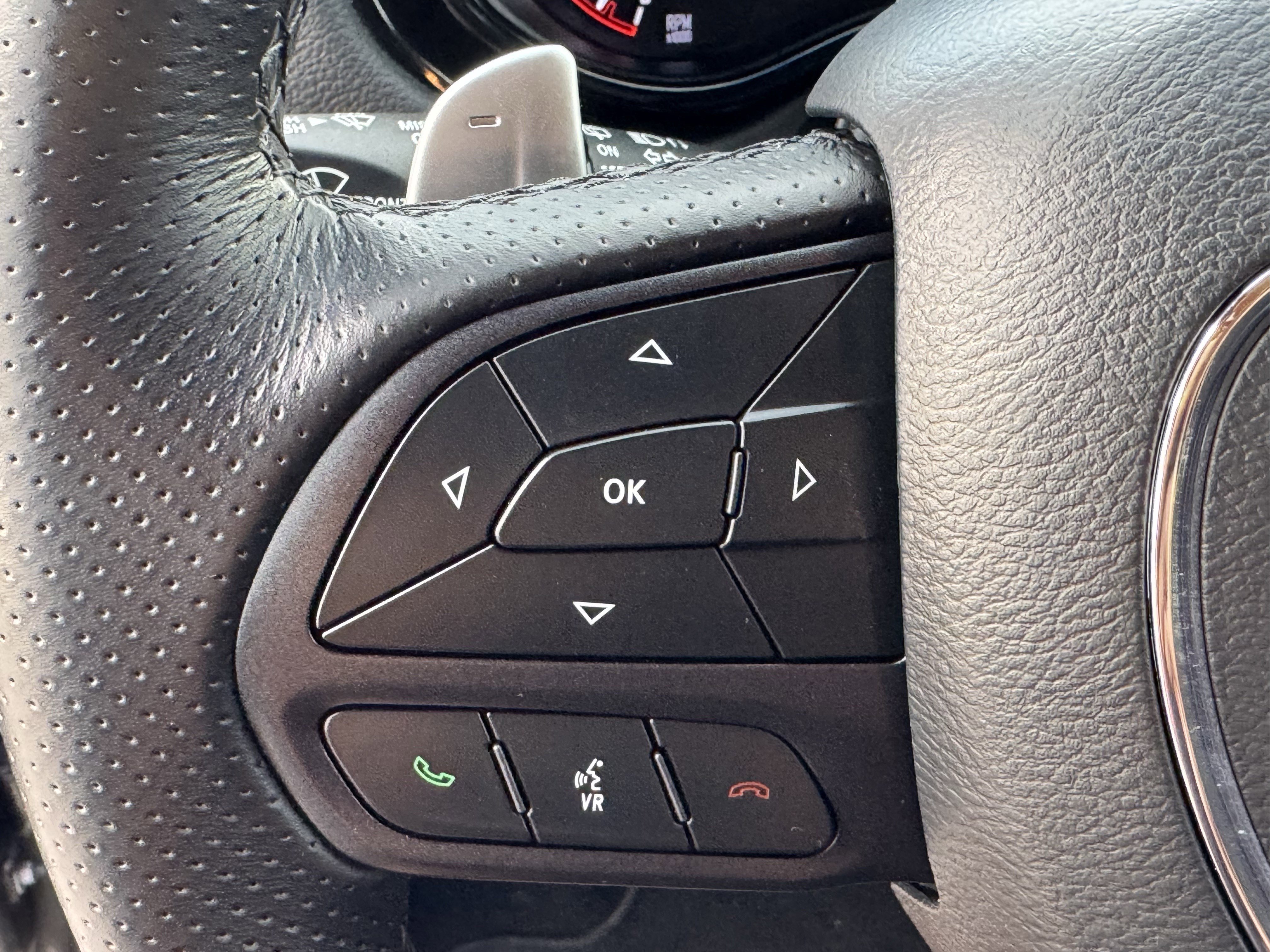 Used 2025 Dodge Durango GT w/ Blacktop Package image 24