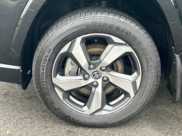 Used 2023 Toyota RAV4 SE w/ Weather & Moonroof Package AWD/4WD image 16