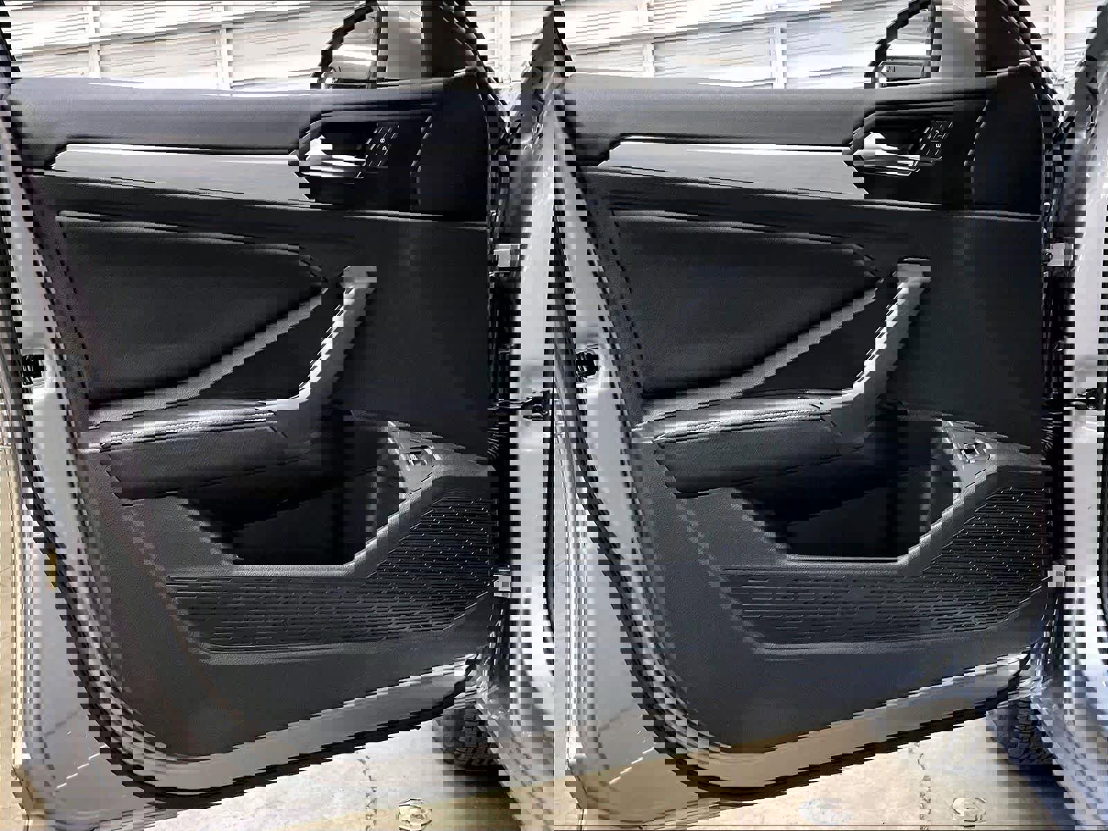 Used 2025 Volkswagen Jetta S image 24