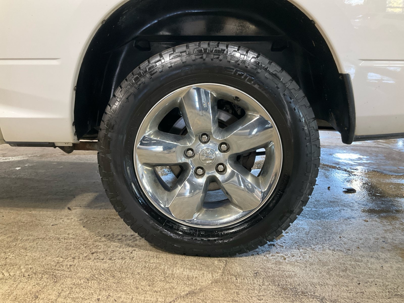 Used 2019 RAM 1500 ST w/ SXT Plus Group AWD/4WD image 31