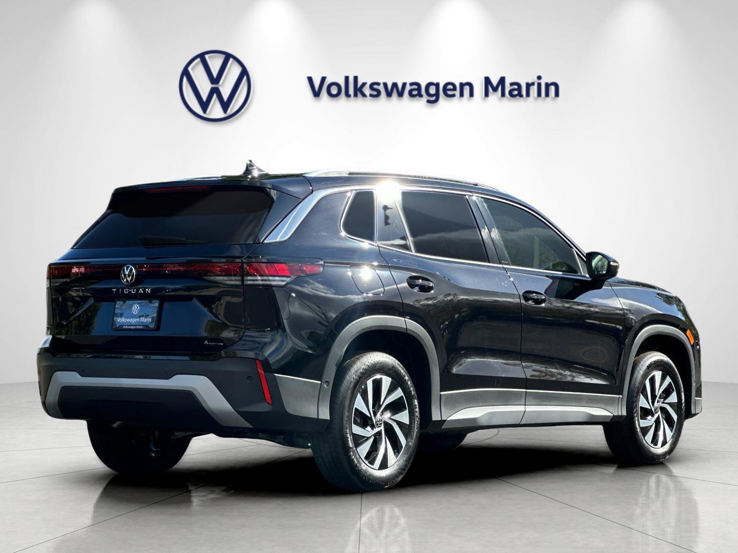 New 2026 Volkswagen Tiguan S AWD/4WD image 5