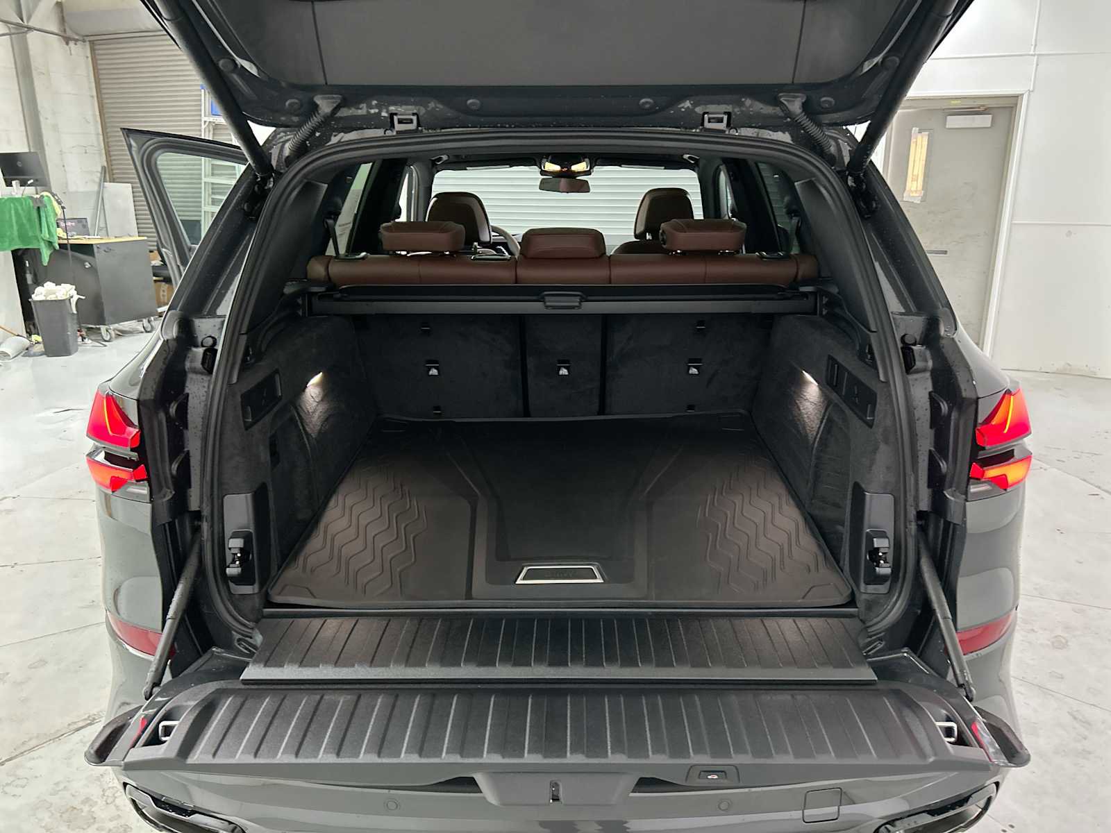 New 2026 BMW X5 xDrive40i w/ M Sport Package image 21