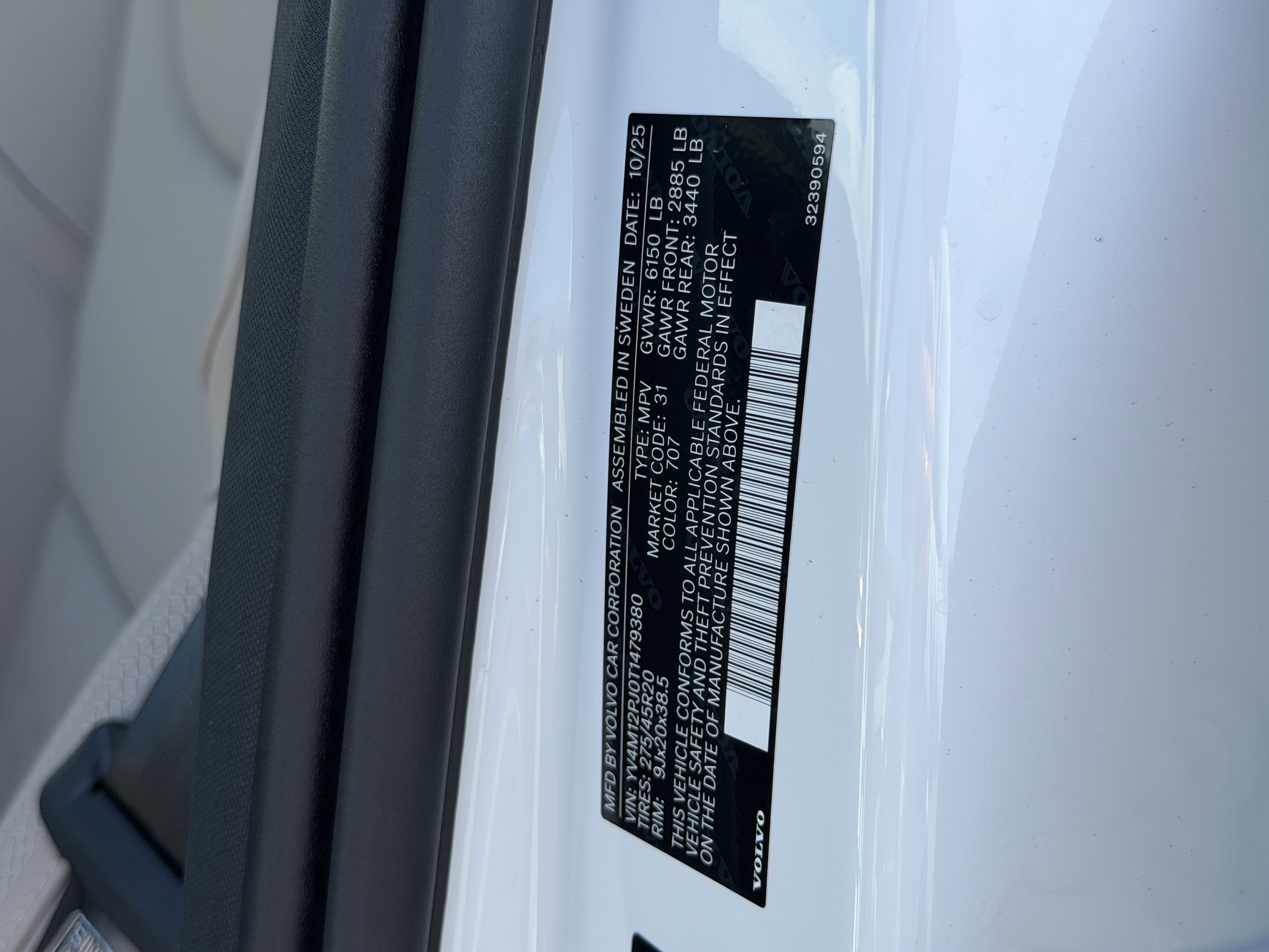 New 2026 Volvo XC90 B5 Core w/ Protection Package image 33