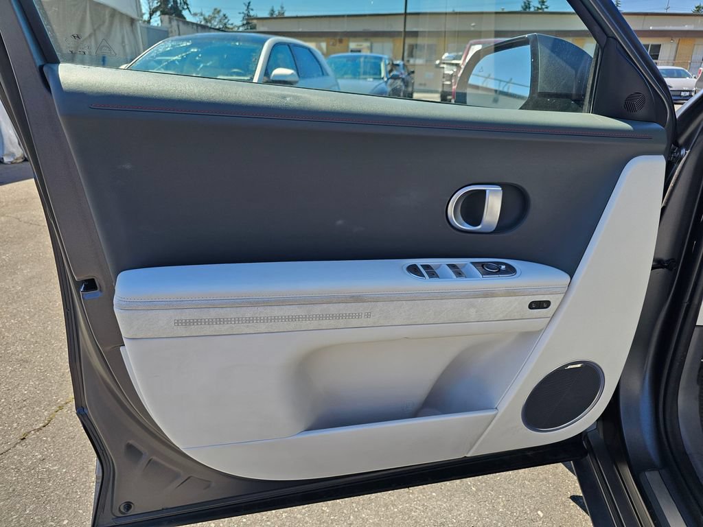 Used 2023 Hyundai Ioniq 5 Limited AWD/4WD image 22