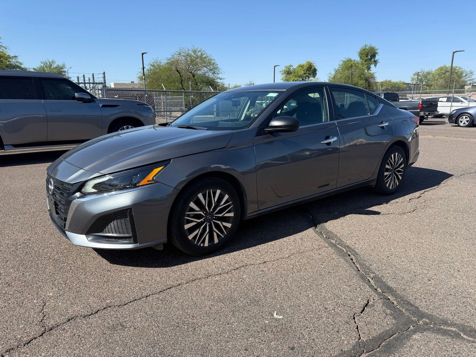 Certified 2025 Nissan Altima 2.5 SV FWD image 1