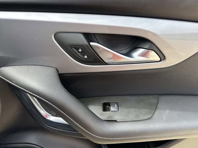 Used 2025 Chevrolet Blazer LT FWD image 32