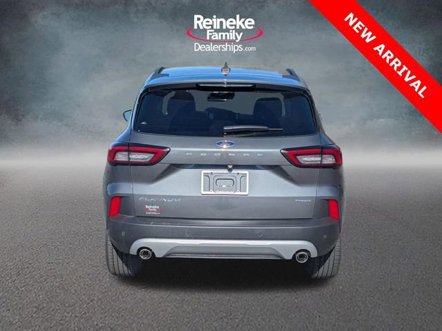 Used 2025 Ford Escape Platinum image 6