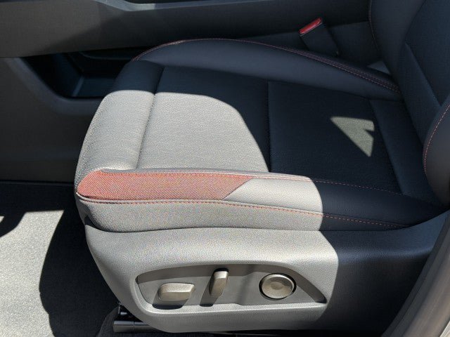 New 2027 Chevrolet Equinox RS w/ Convenience Package III AWD/4WD image 18