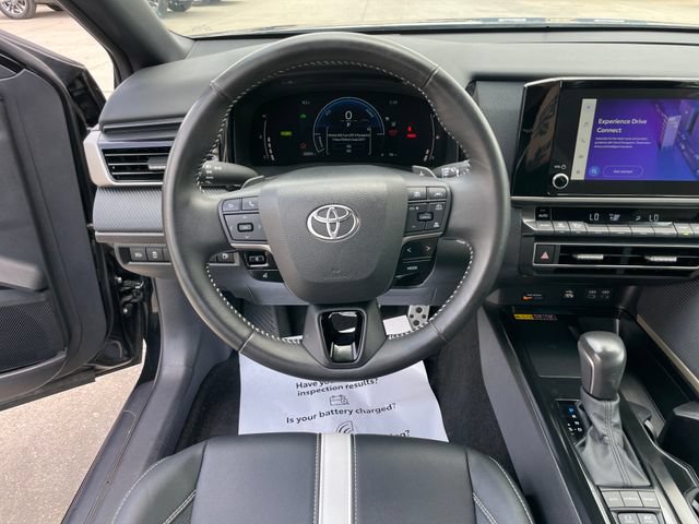 Used 2025 Toyota Camry SE FWD image 23