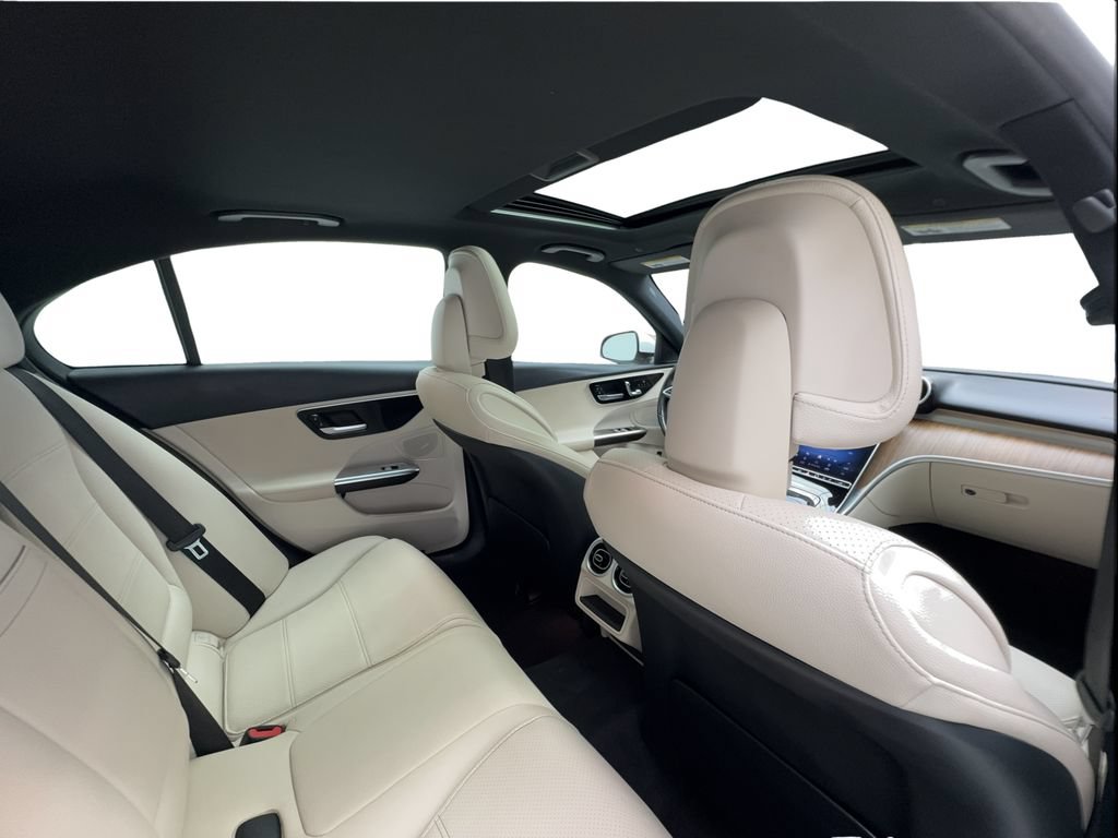 Used 2023 Mercedes-Benz C 300 Sedan image 26