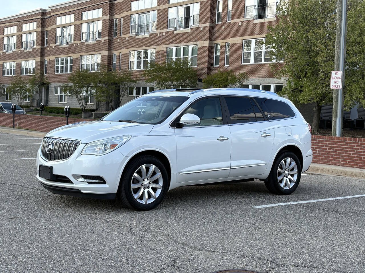 Used 2016 Buick Enclave Premium w/ Experience Buick Package AWD/4WD image 1