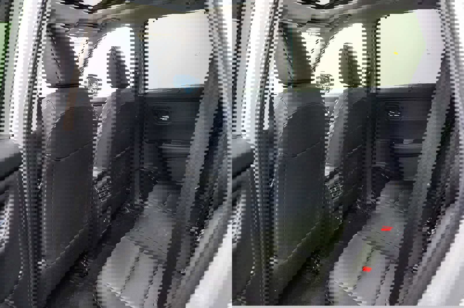 Used 2024 Nissan Rogue SV w/ SV Premium Package image 19