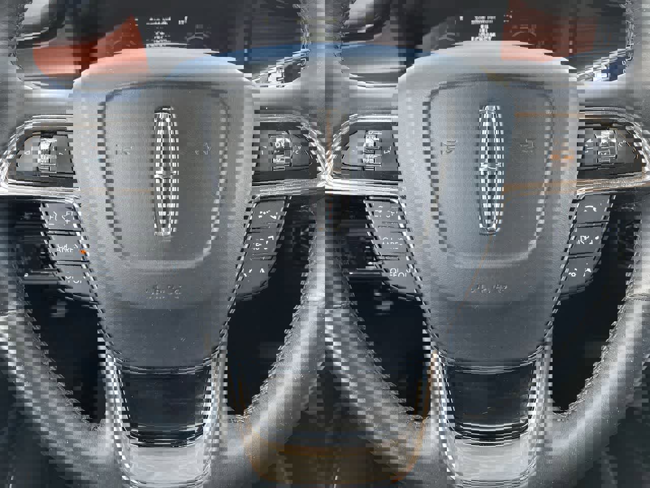 Used 2021 Lincoln Nautilus Reserve image 10