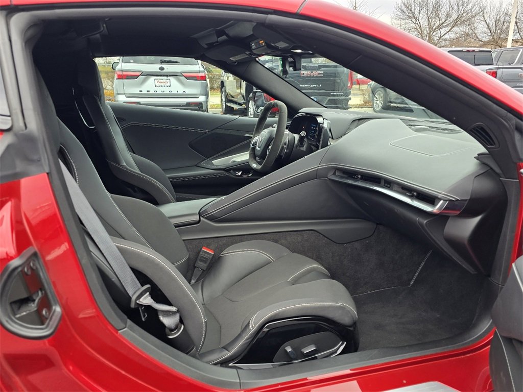 Used 2023 Chevrolet Corvette Z06 image 32