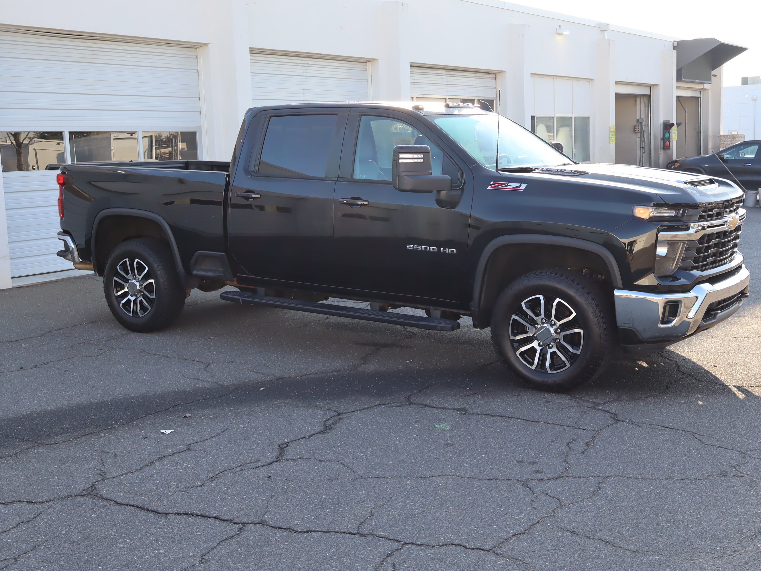 Used 2024 Chevrolet Silverado 2500 LT w/ All Star Edition AWD/4WD image 2