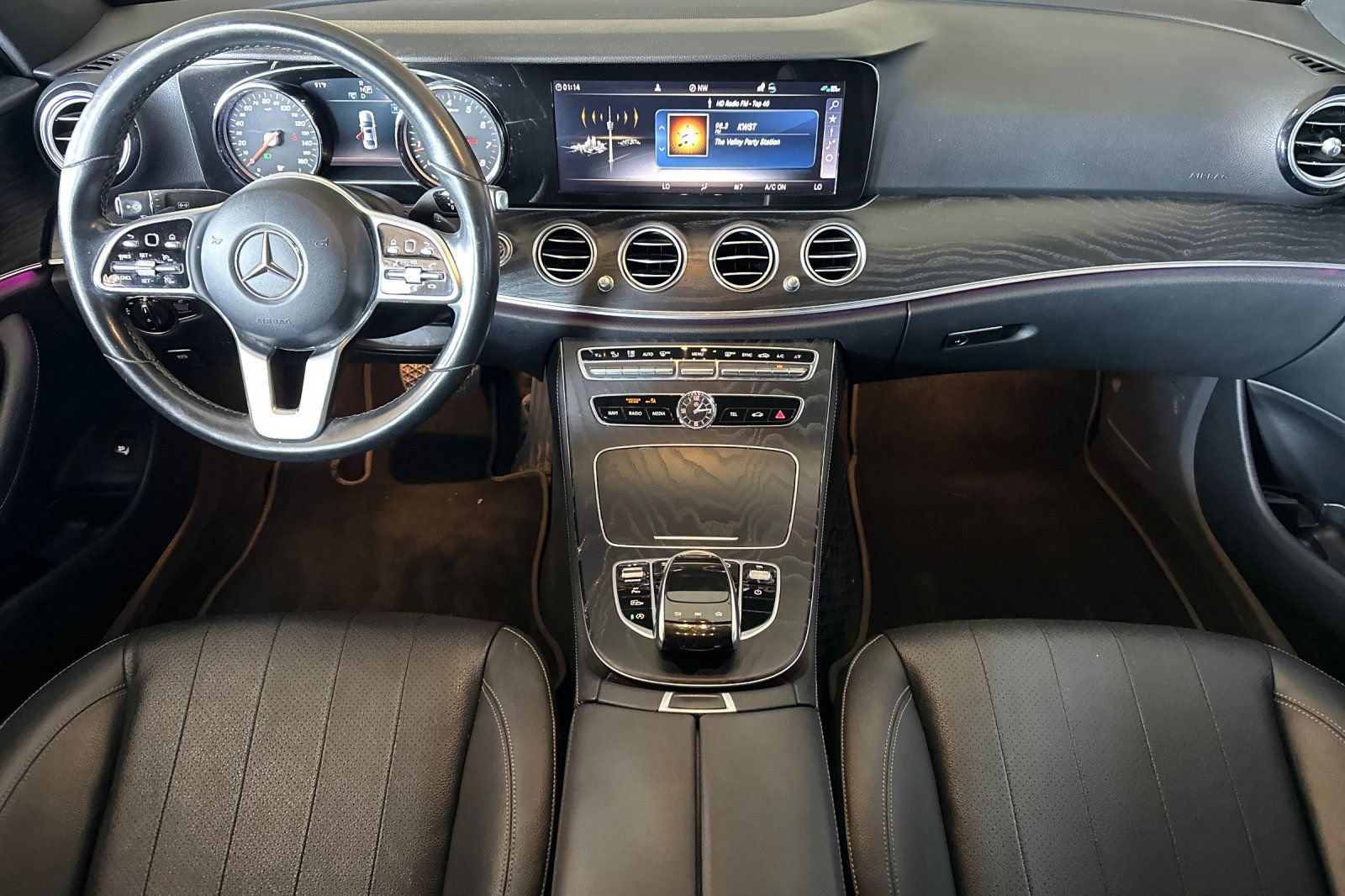 Used 2019 Mercedes-Benz E 300 w/ Premium 1 Package image 10