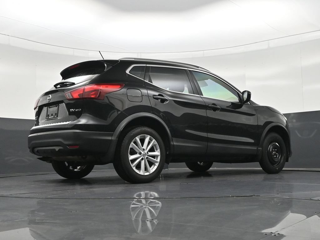 Used 2018 Nissan Rogue Sport SV w/ SV Technology Package AWD/4WD image 27