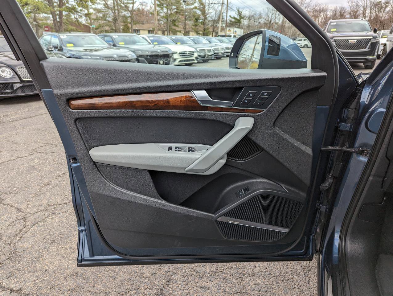 Used 2018 Audi Q5 2.0T Premium Plus w/ Premium Plus Package image 11