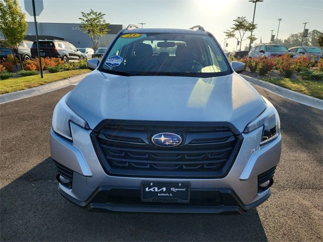 Used 2023 Subaru Forester Premium image 3