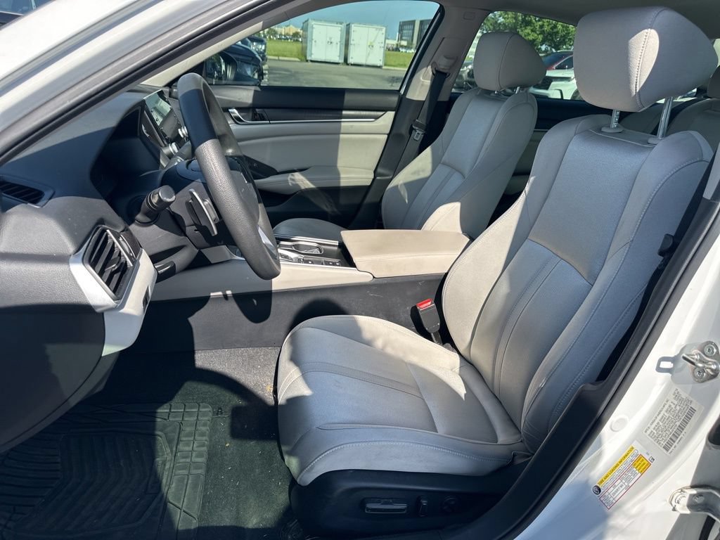 Used 2019 Honda Accord EX image 15