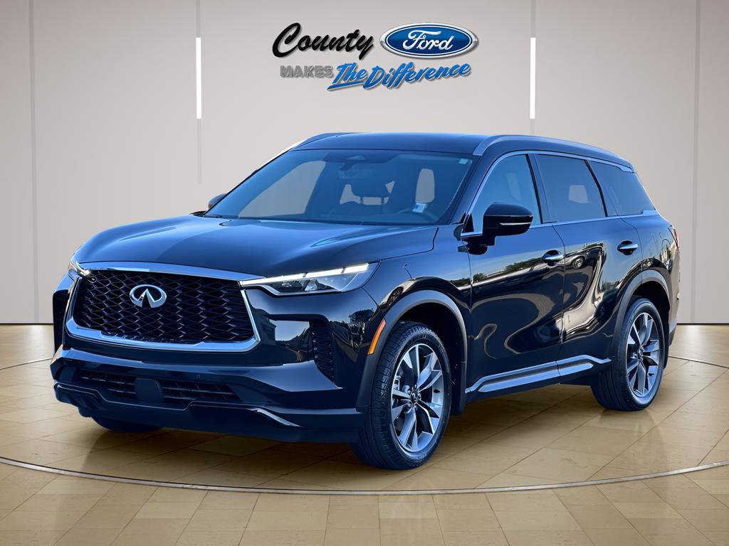 Used 2023 INFINITI QX60 Luxe FWD image 2