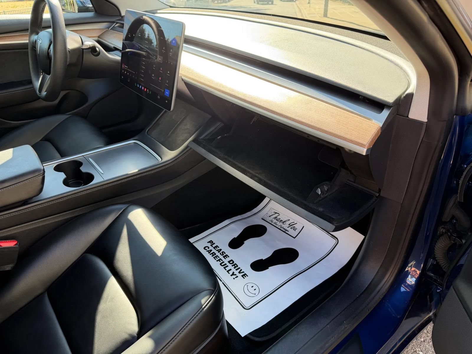 Used 2022 Tesla Model 3 Long Range AWD/4WD image 29