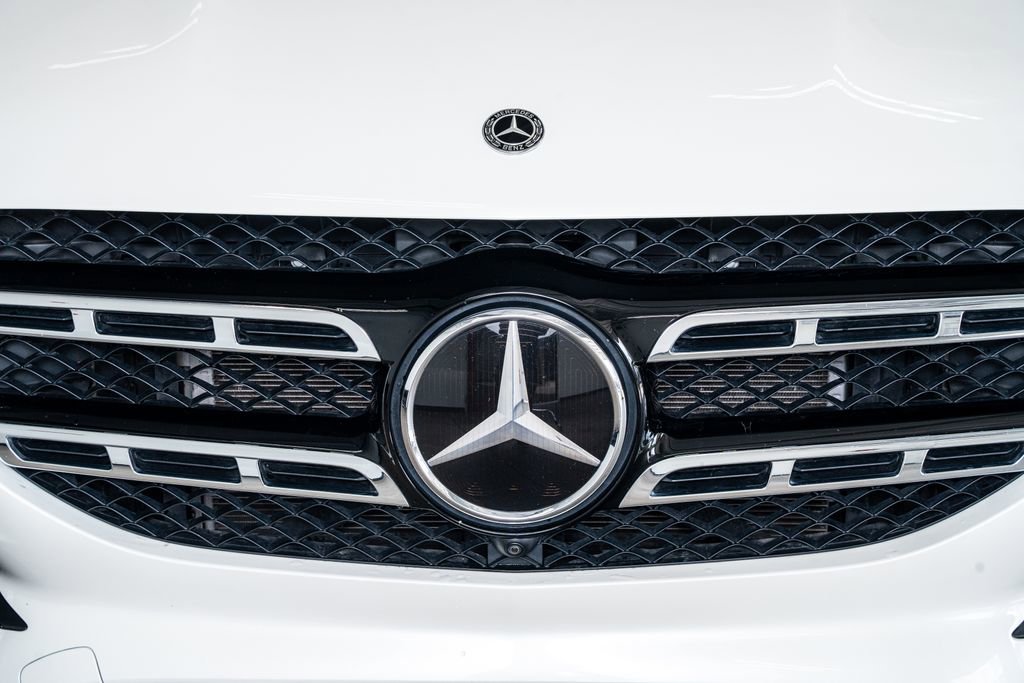 Used 2020 Mercedes-Benz GLS 580 4MATIC w/ E-Active Body Control Package image 16
