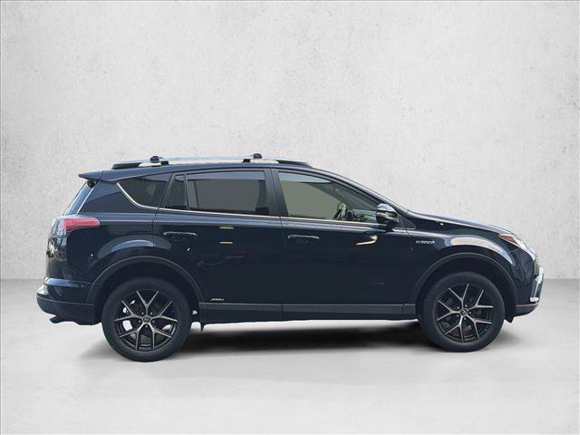 Used 2018 Toyota RAV4 SE AWD/4WD image 4