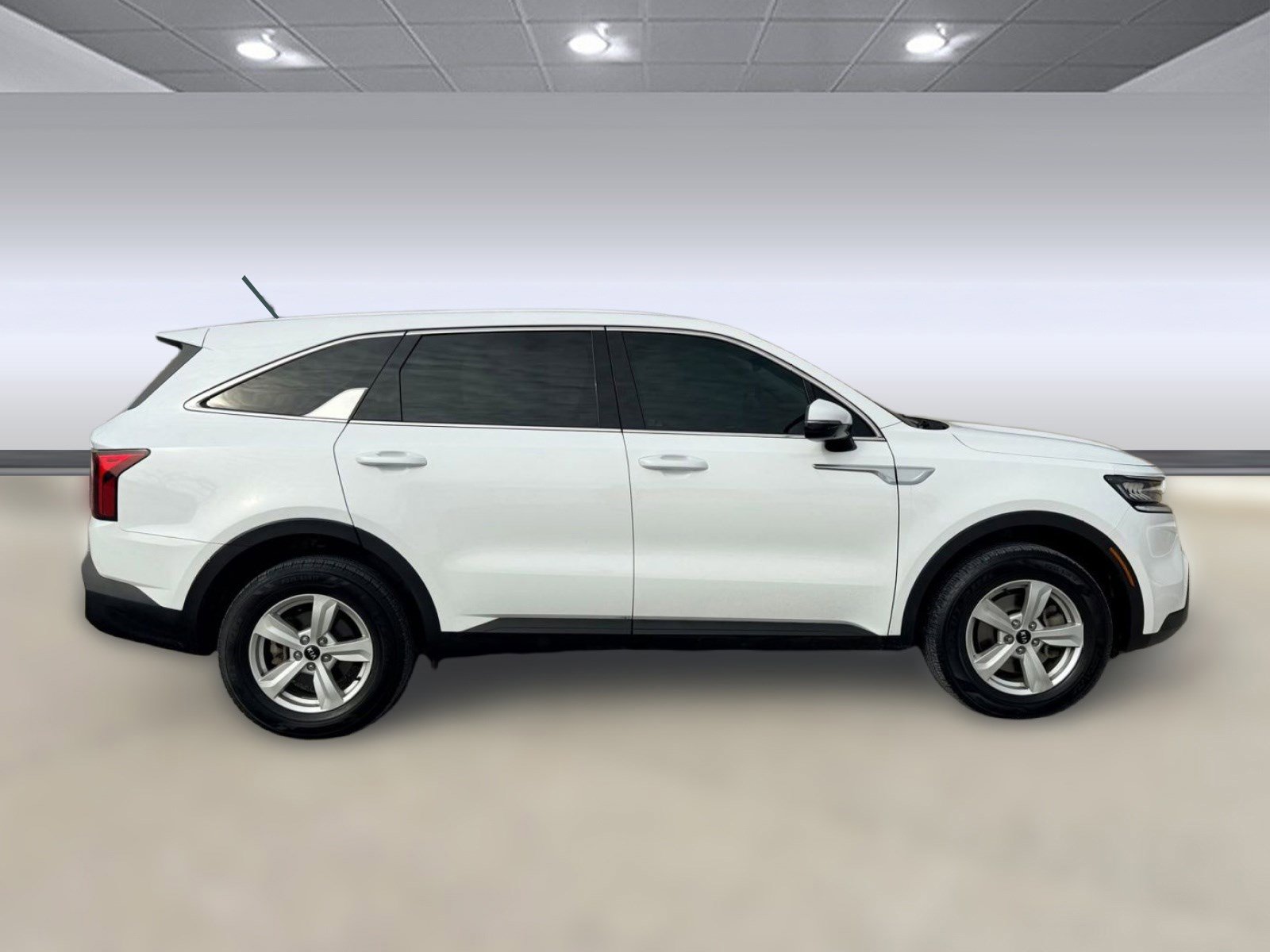 Used 2021 Kia Sorento LX image 7