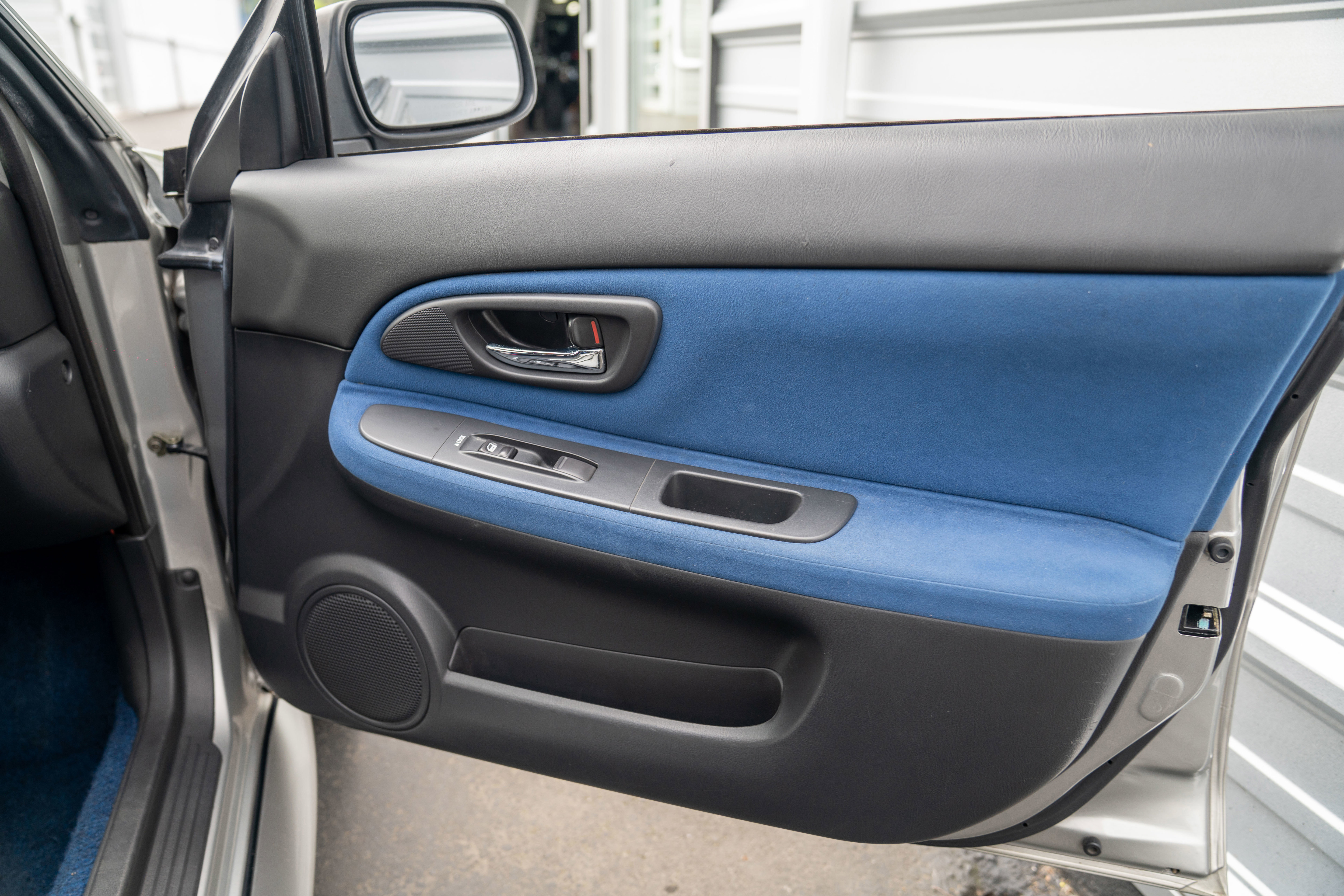 Used 2005 Subaru Impreza WRX STI image 35