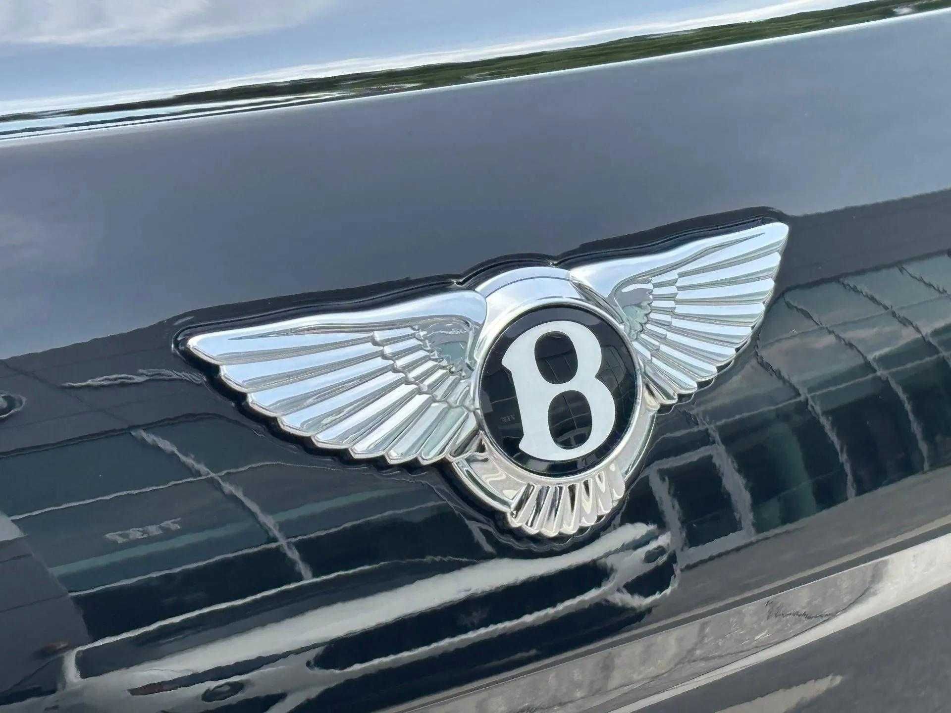 New 2025 Bentley Flying Spur Plug-In Hybrid image 29