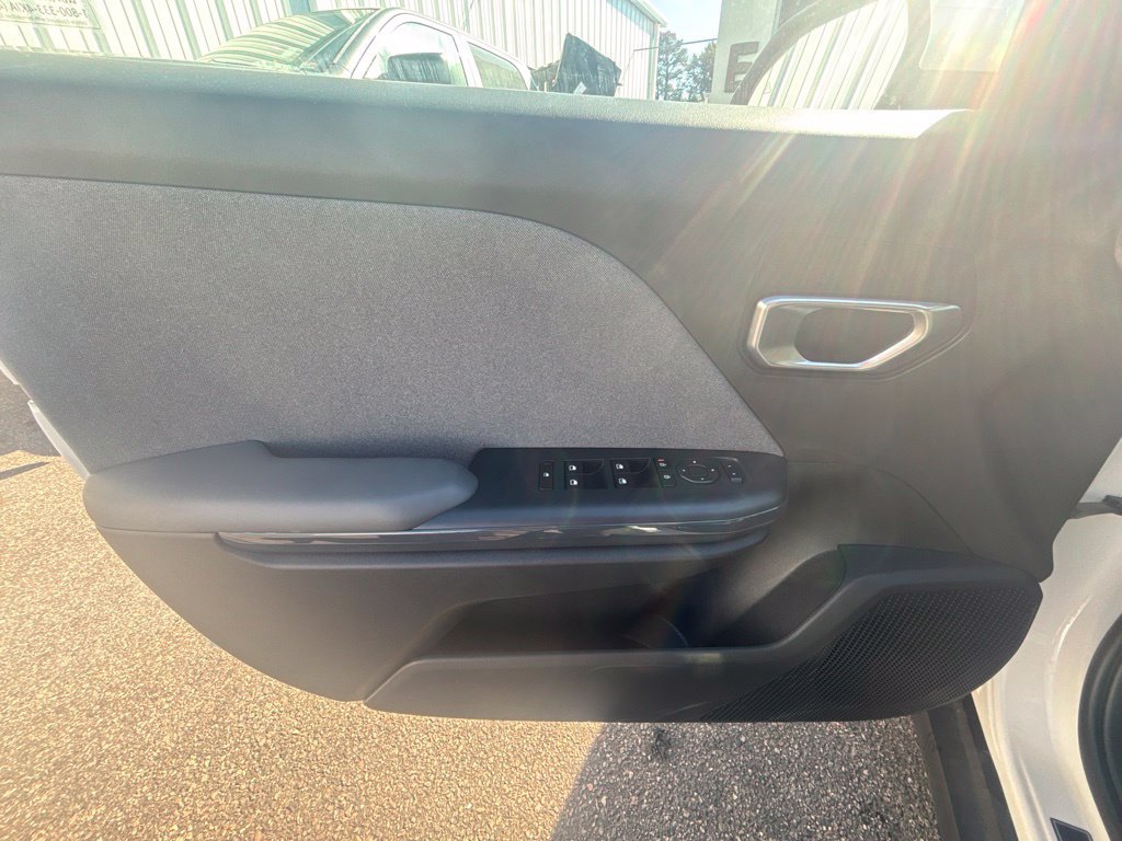 Certified 2025 Kia K4 EX FWD image 11