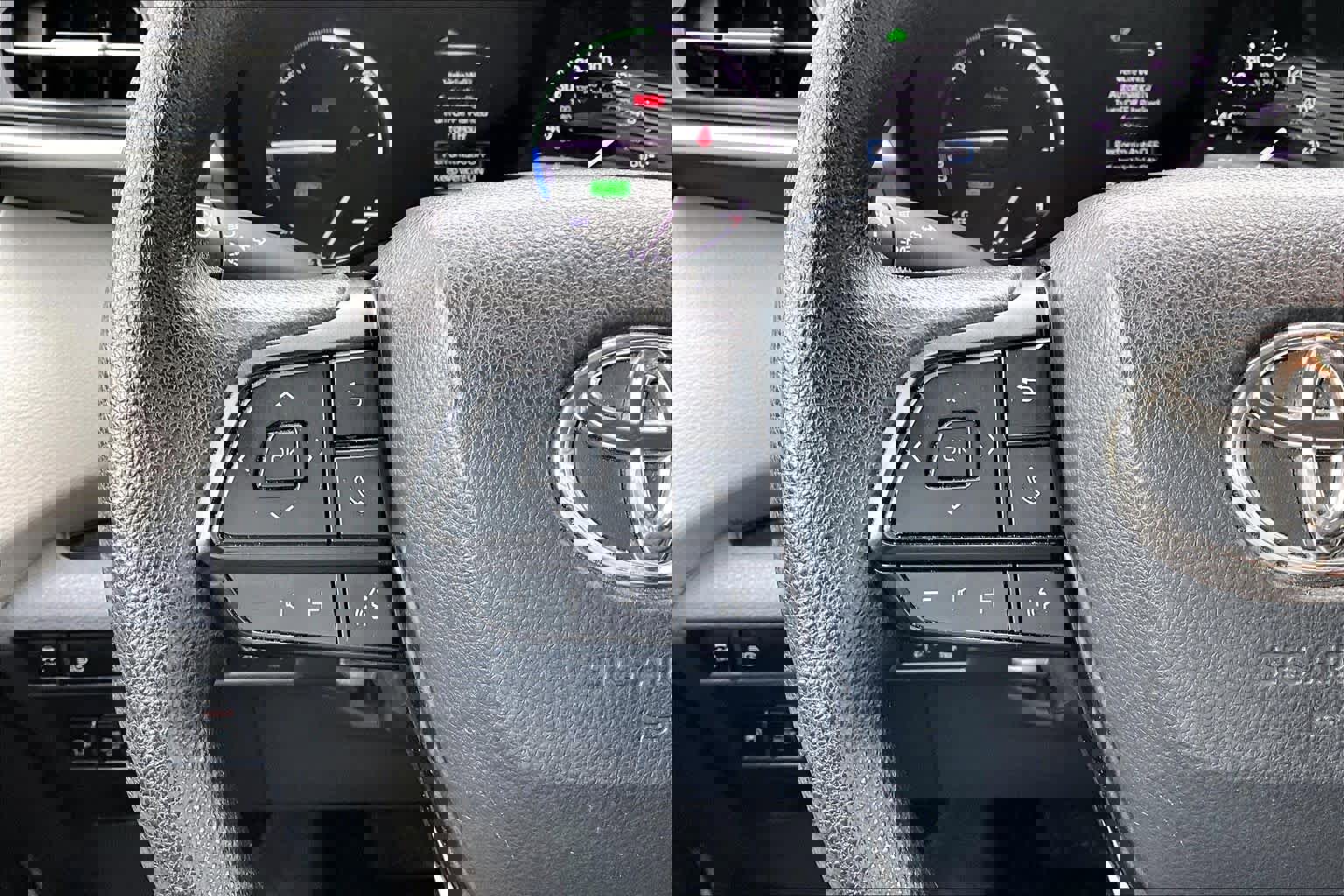 Certified 2022 Toyota Sienna LE image 23