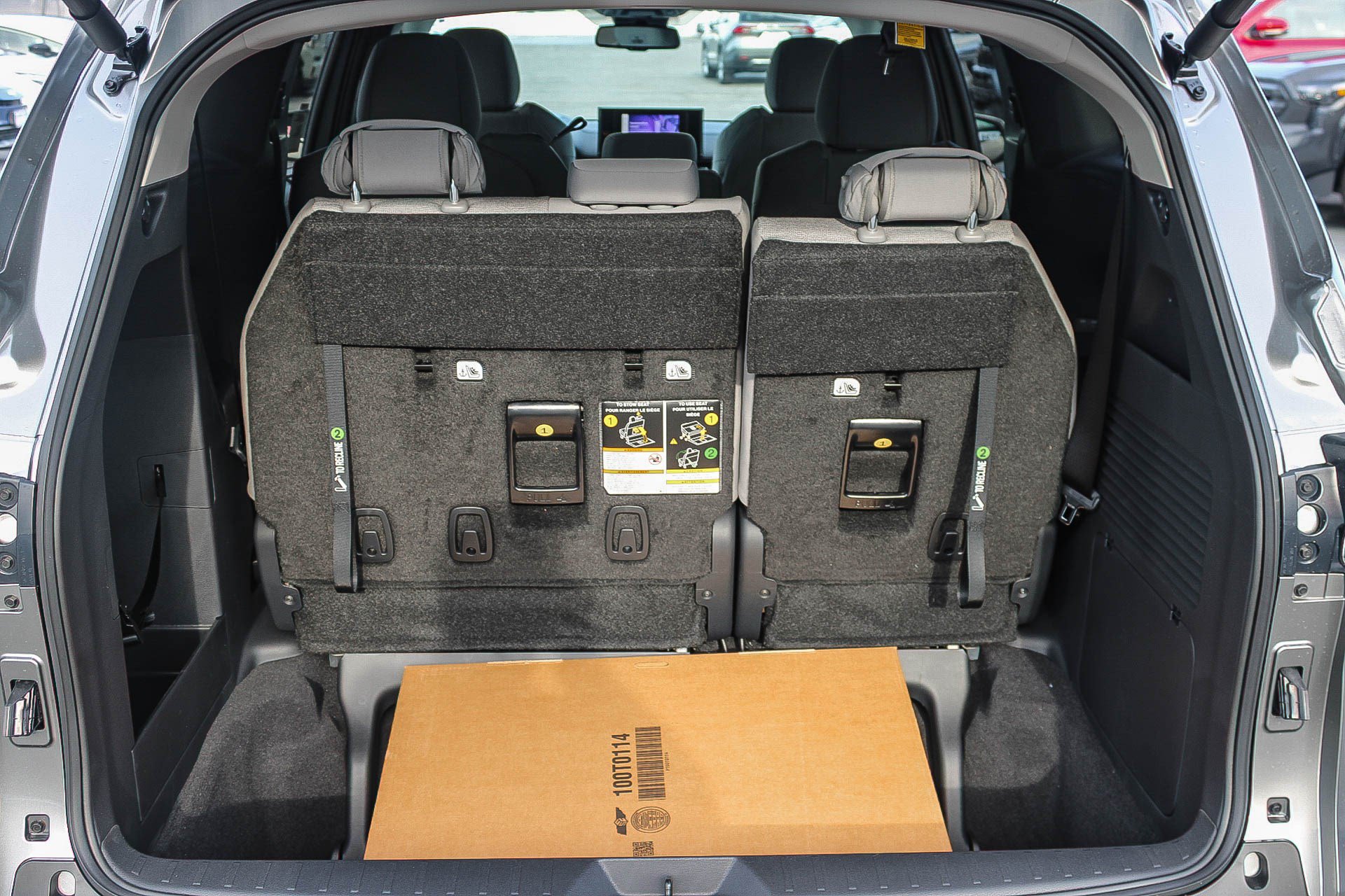 New 2026 Toyota Sienna LE FWD image 13