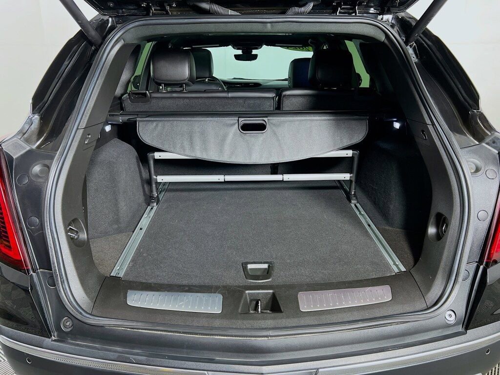 Used 2024 Cadillac XT5 Premium Luxury w/ Technology Package image 27