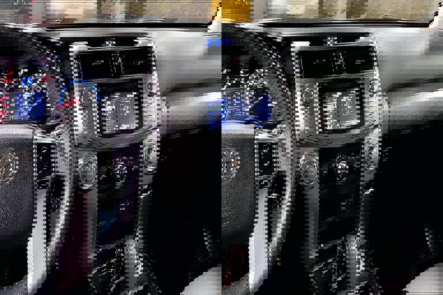 Used 2017 Toyota 4Runner SR5 Premium AWD/4WD image 7