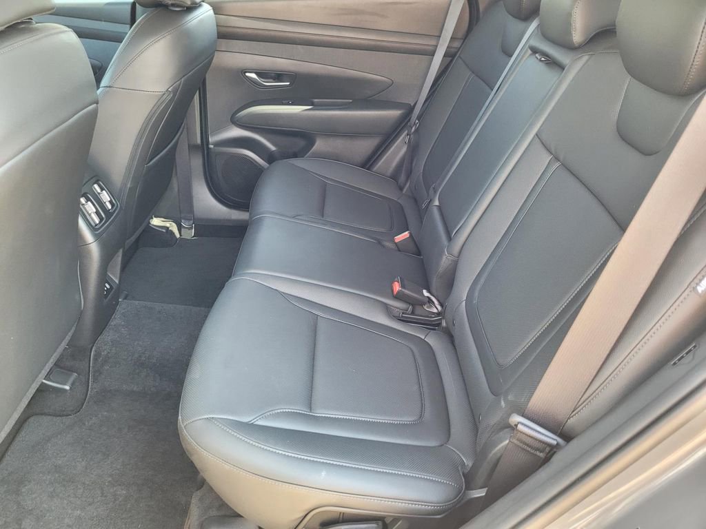 Used 2025 Hyundai Tucson SEL image 14