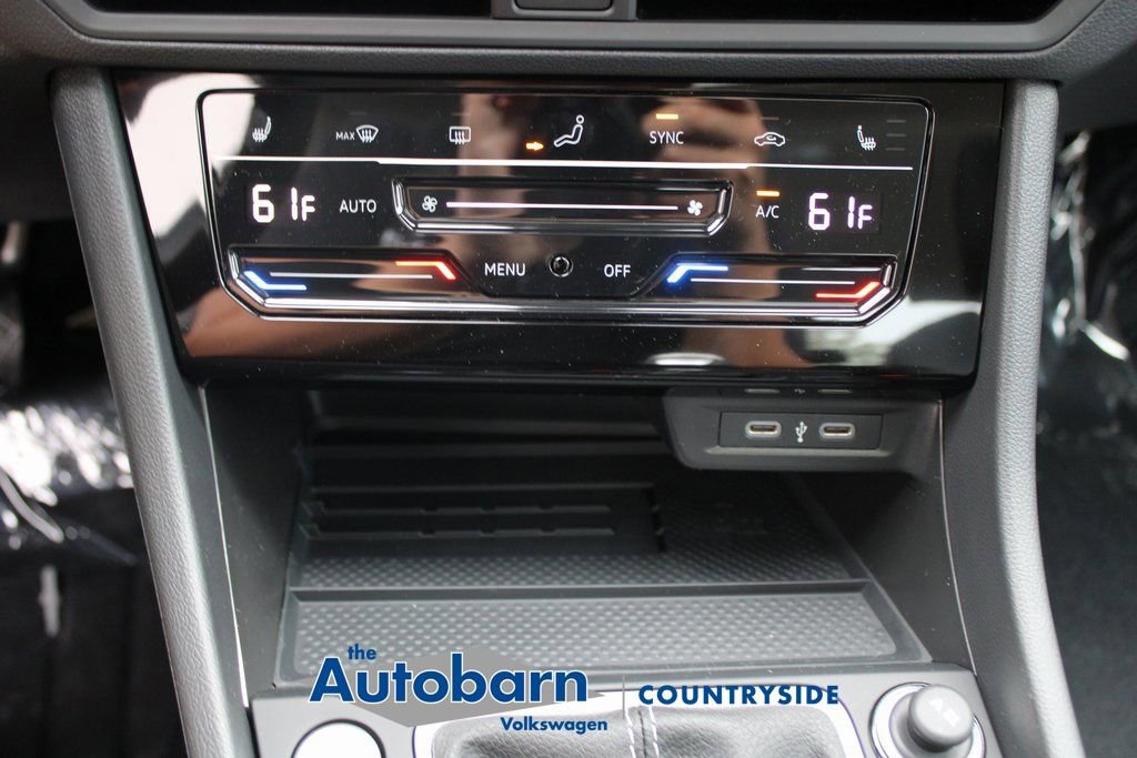 New 2026 Volkswagen Jetta SE FWD image 15