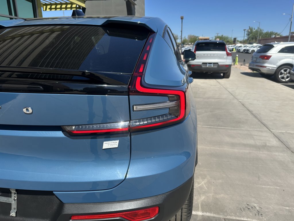 Used 2023 Volvo C40 P8 Recharge Ultimate image 14