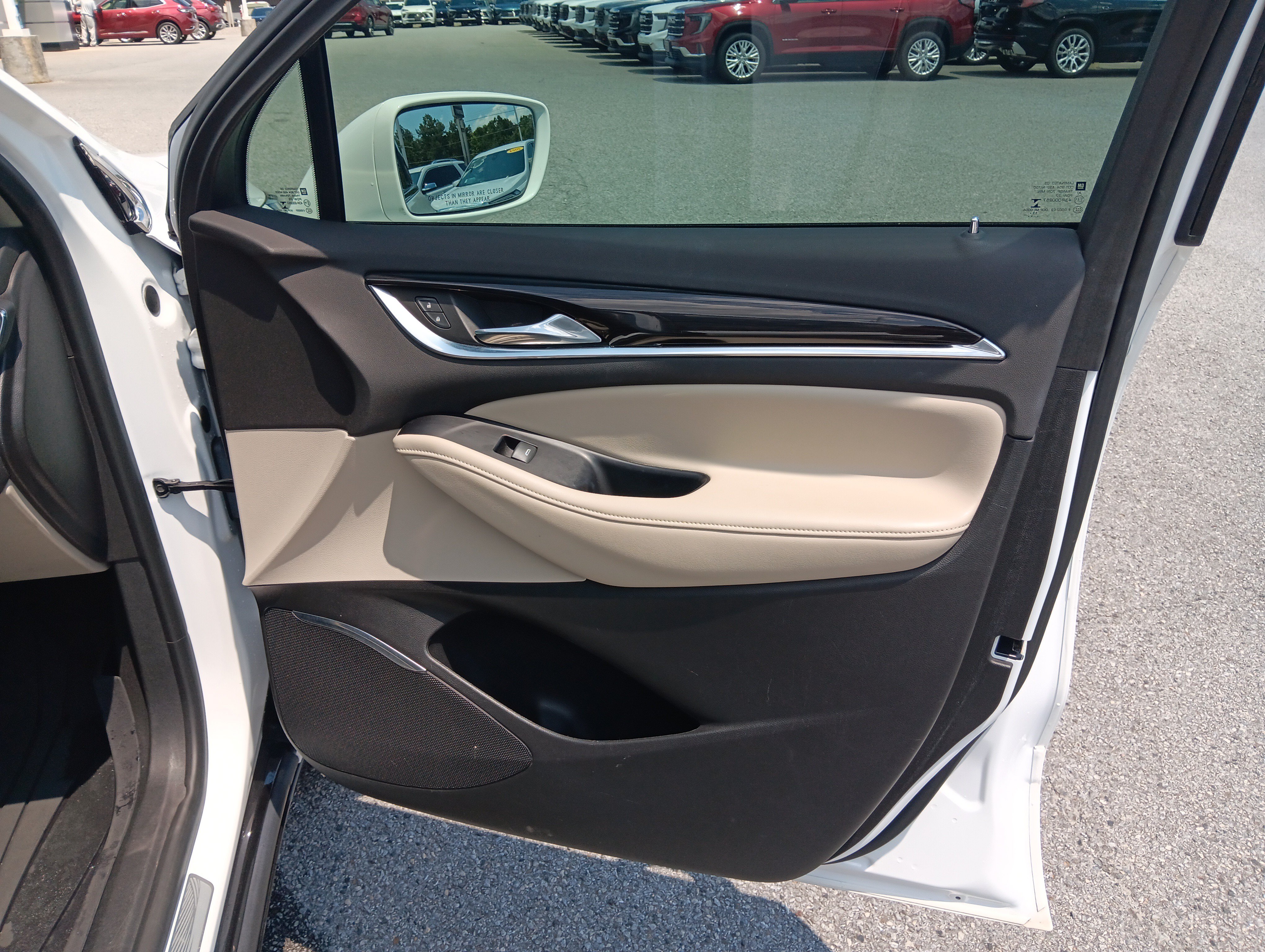 Used 2018 Buick Enclave Essence w/ Trailering Package FWD image 22