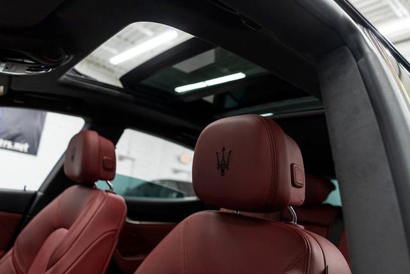 Used 2022 Maserati Levante GT image 8