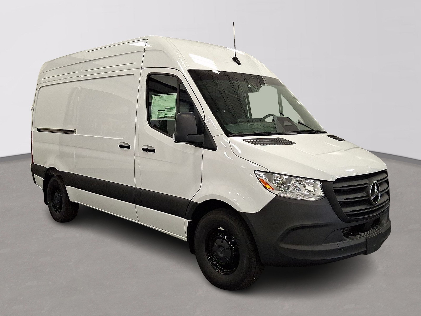 Used 2025 Mercedes-Benz Sprinter 2500 image 3