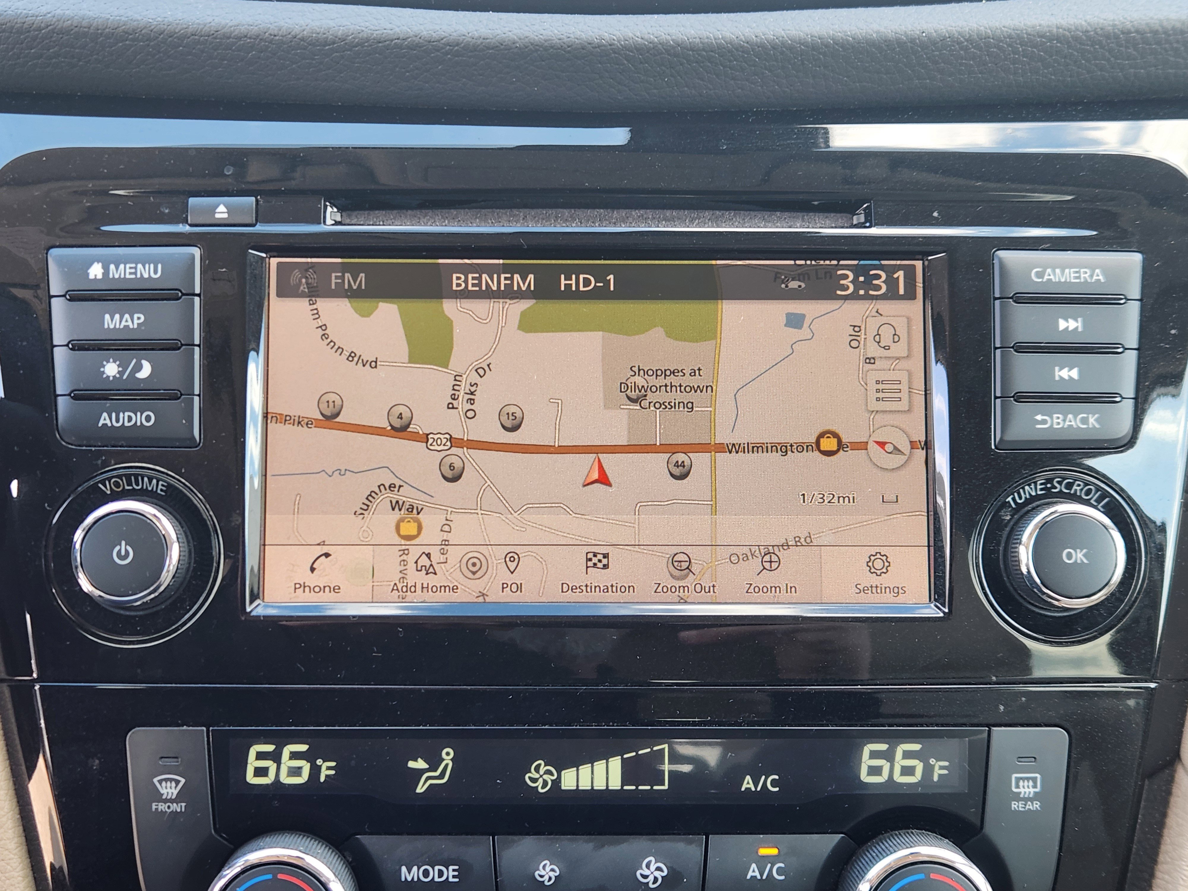 Used 2020 Nissan Rogue SL w/ Premium Package image 12