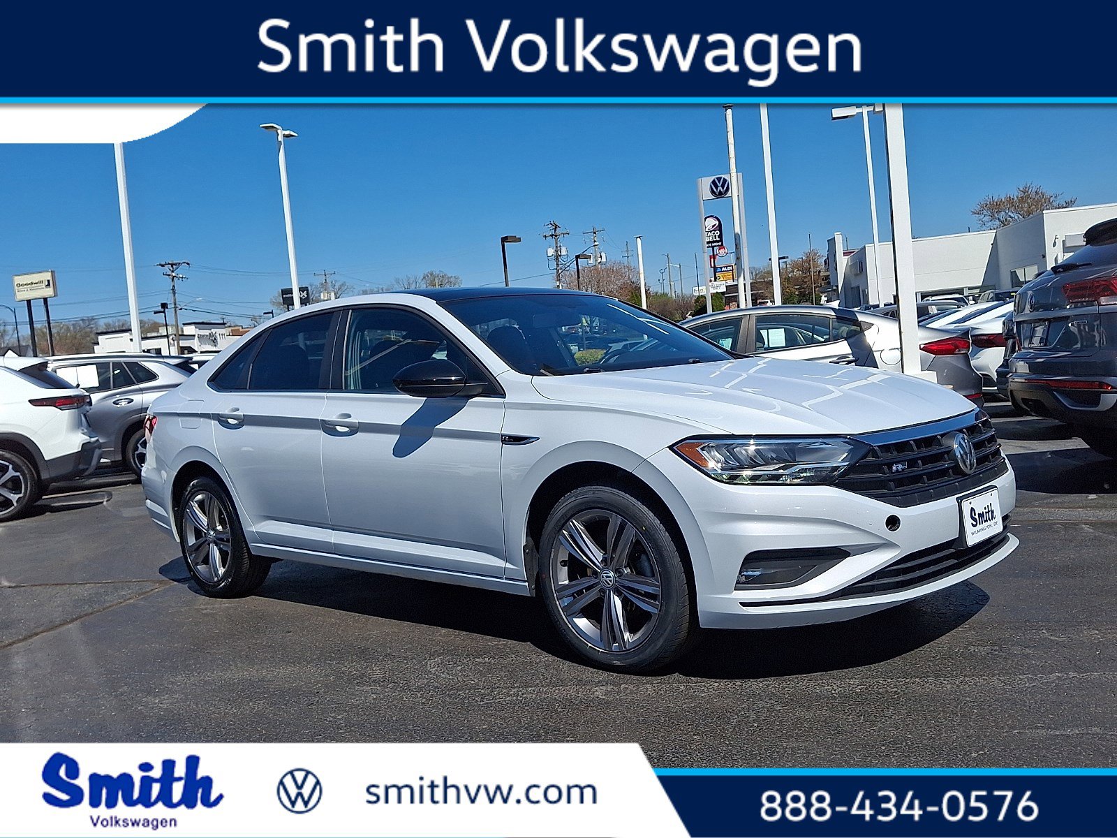 Used 2019 Volkswagen Jetta R-Line image 1