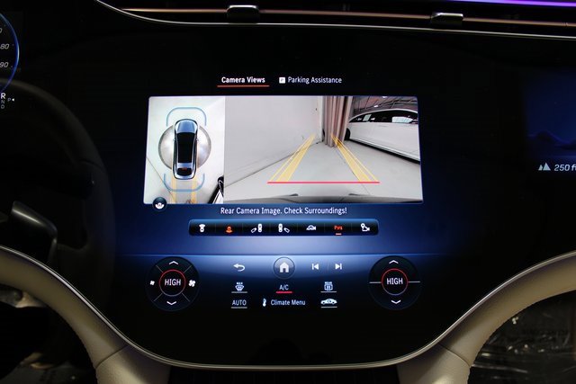 Used 2023 Mercedes-Benz EQS 580 4MATIC Sedan image 33